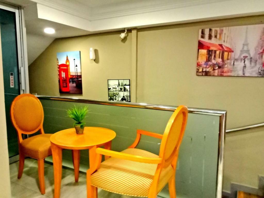 Easy Hotel @ Ampang Batu Empat Exterior foto