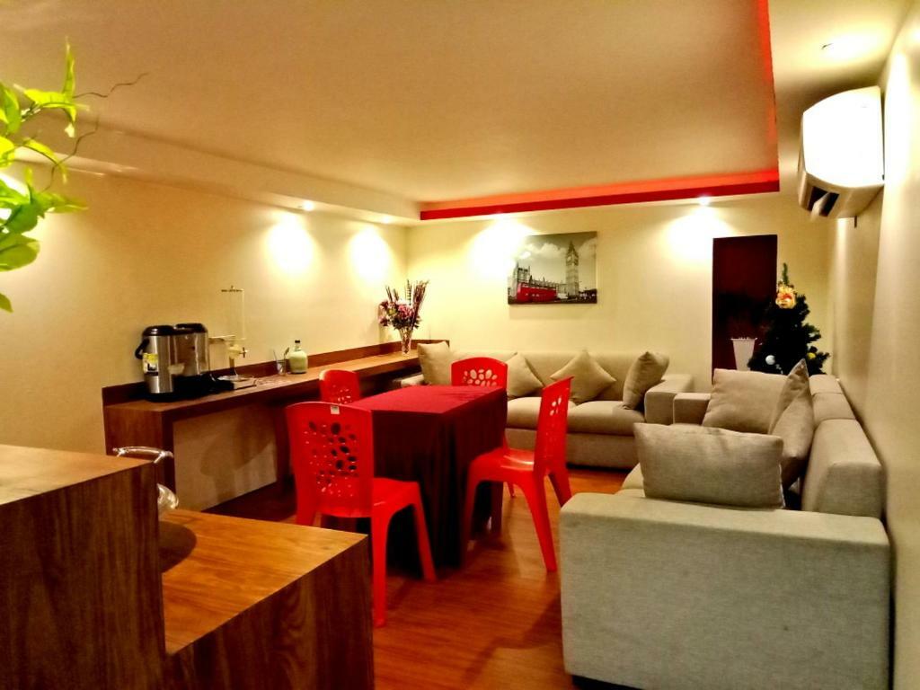 Easy Hotel @ Ampang Batu Empat Exterior foto