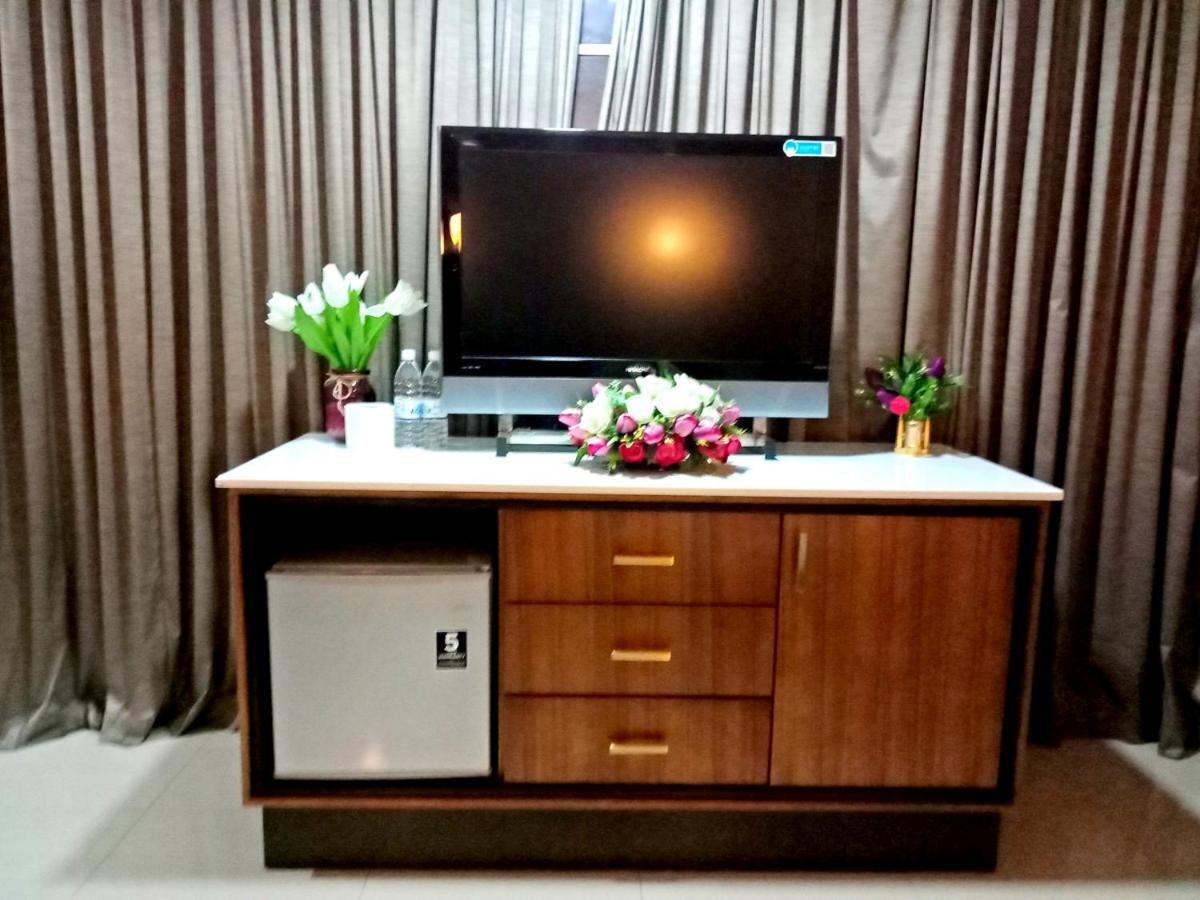 Easy Hotel @ Ampang Batu Empat Exterior foto