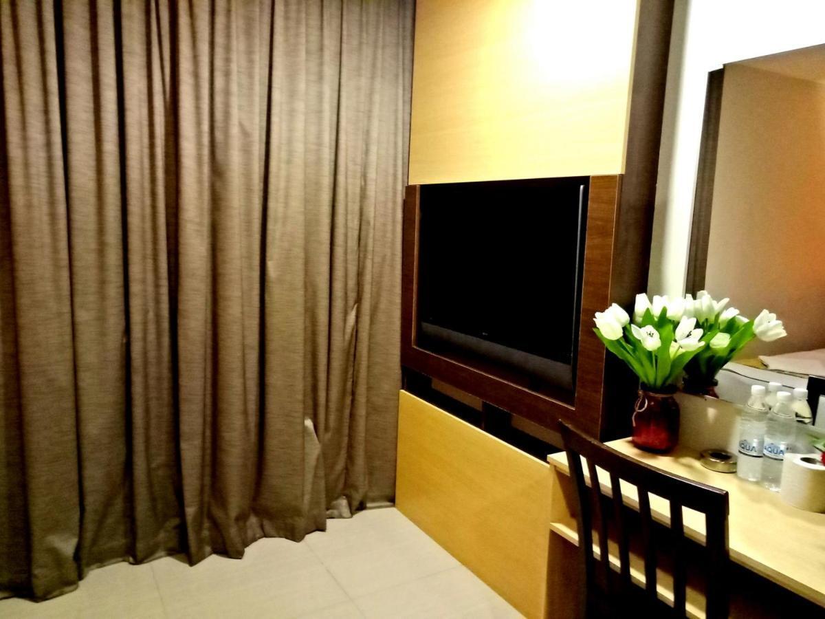 Easy Hotel @ Ampang Batu Empat Exterior foto